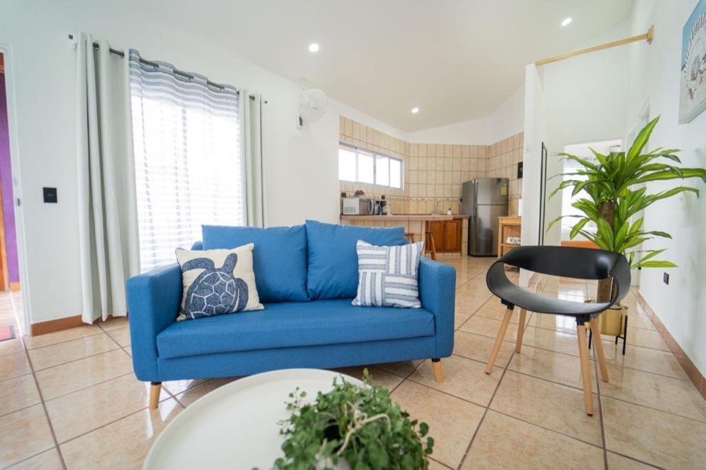 Apartamentos Cristal Quepos Esterno foto