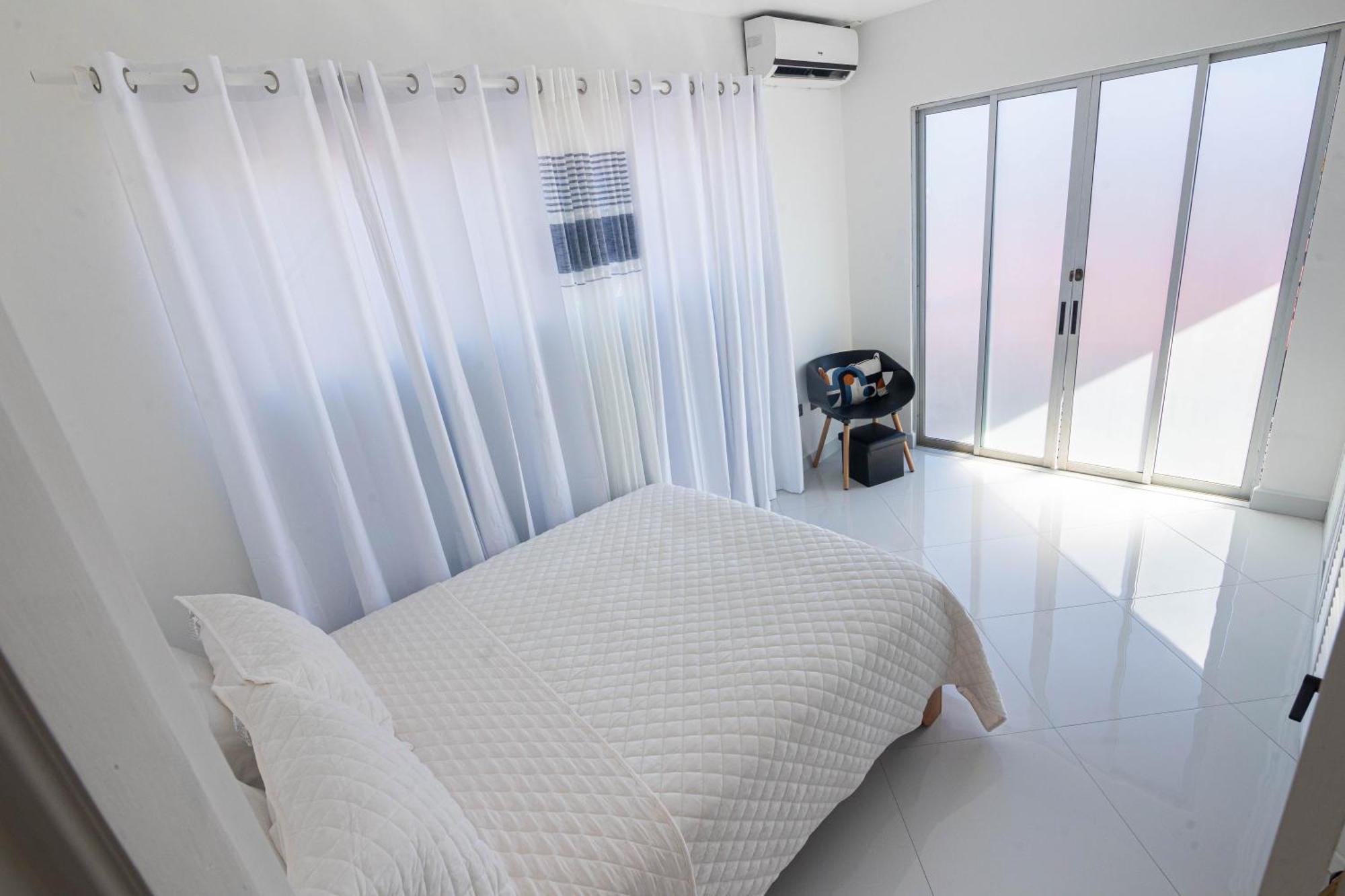 Apartamentos Cristal Quepos Esterno foto