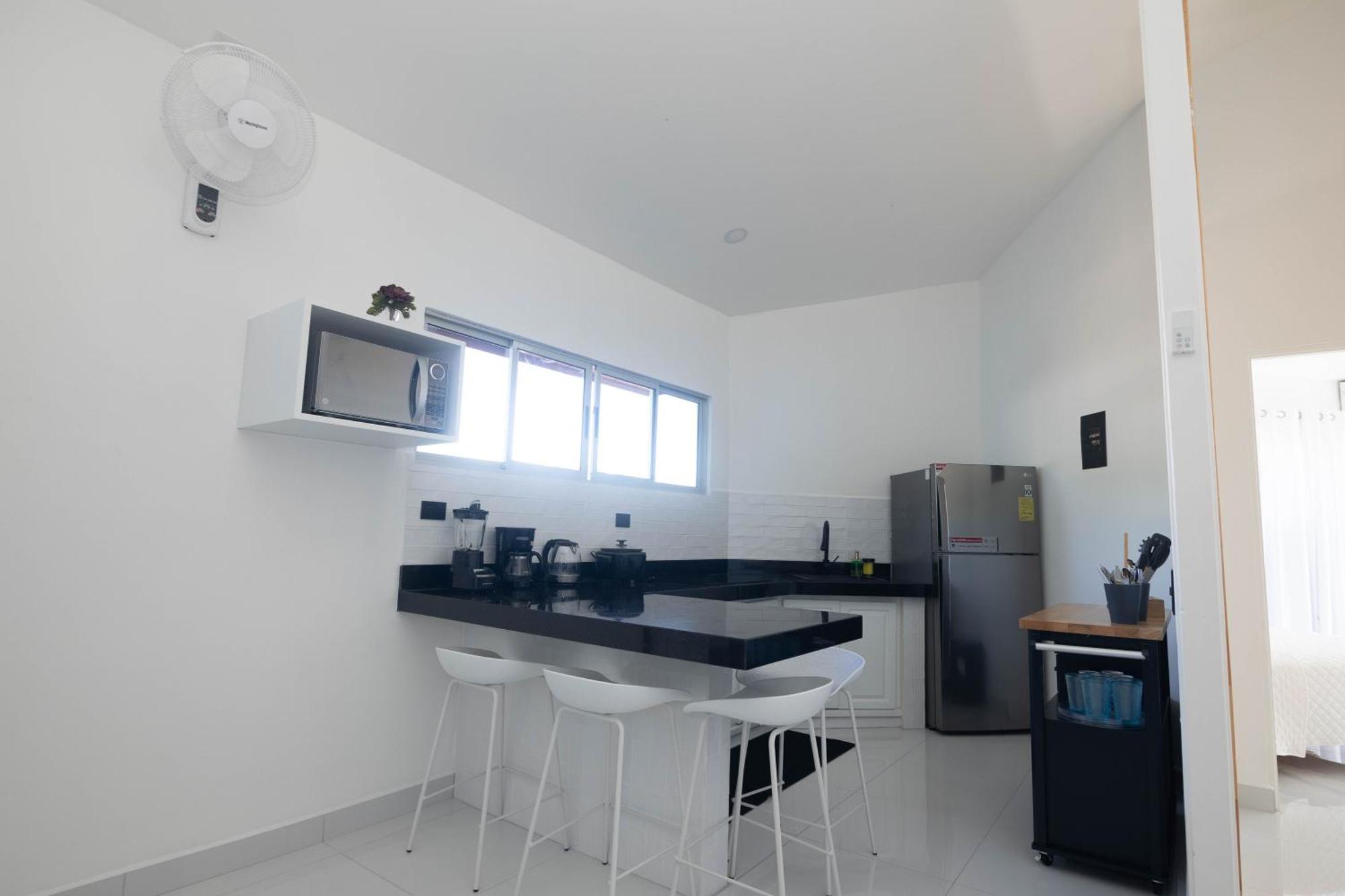 Apartamentos Cristal Quepos Esterno foto