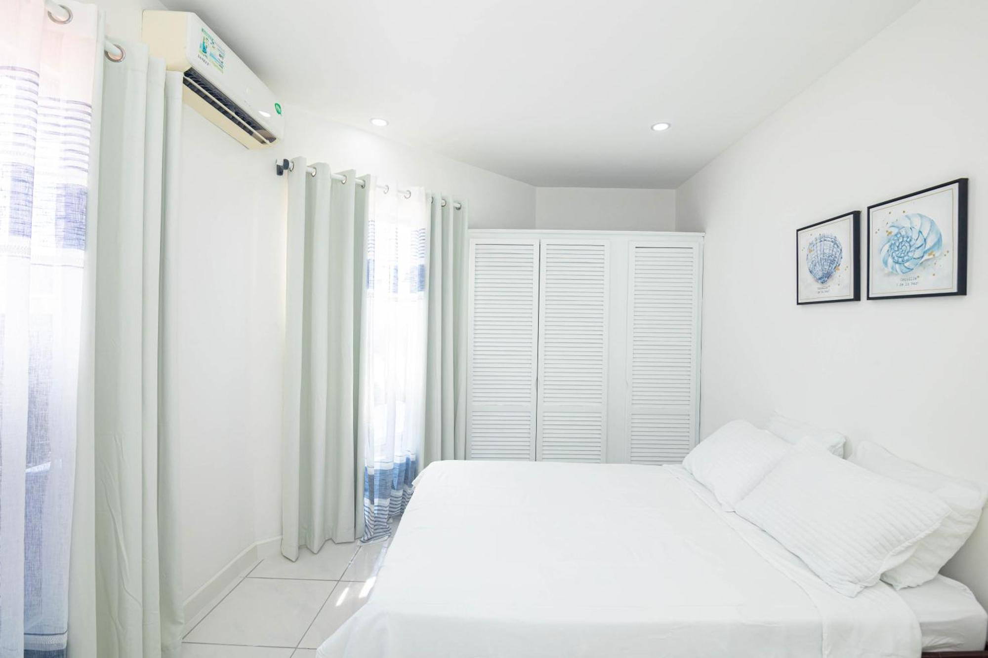 Apartamentos Cristal Quepos Esterno foto