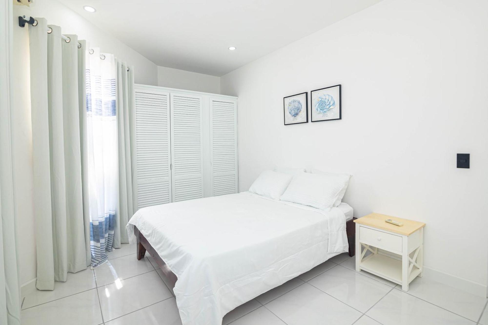 Apartamentos Cristal Quepos Esterno foto